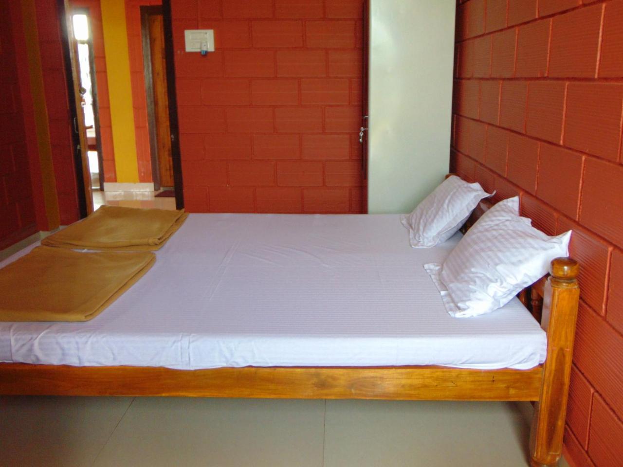 Shanthi Krishna Residency Gokarna  Exterior foto
